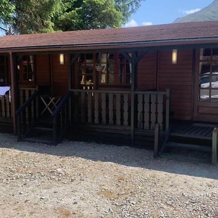 Cabins At Ben More Lodge Crianlarich Exterior photo